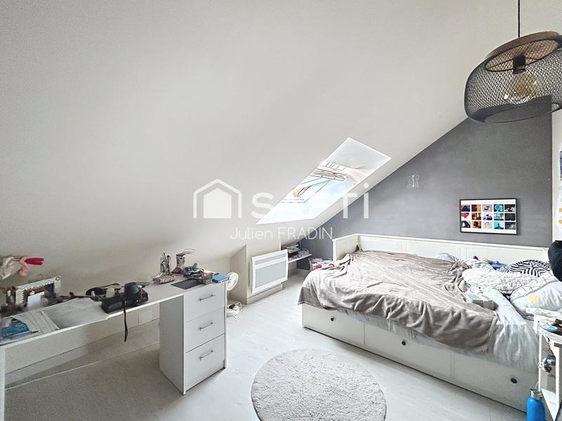 Maison - 266 m² - 11 pièces