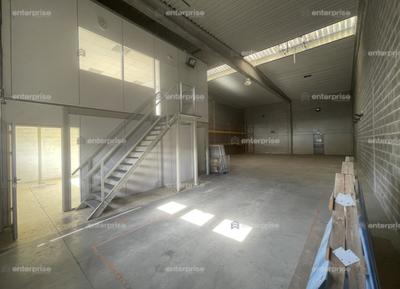 Local d'activité / Entrepôt - 2 130 m²