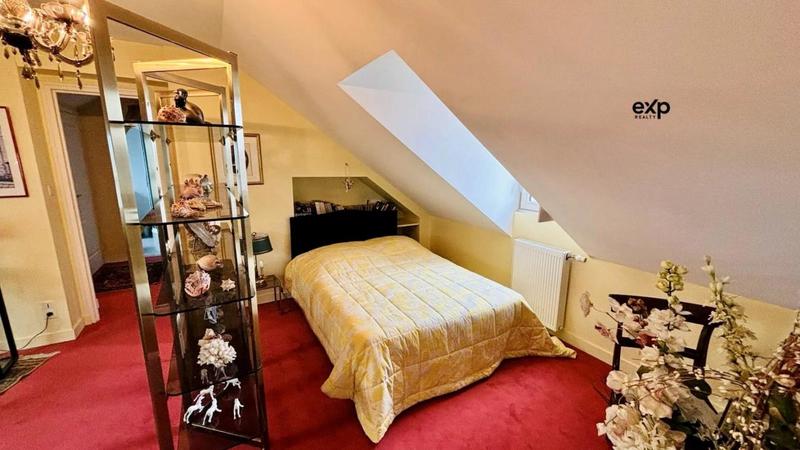 Duplex - 179 m² - 6 pièces