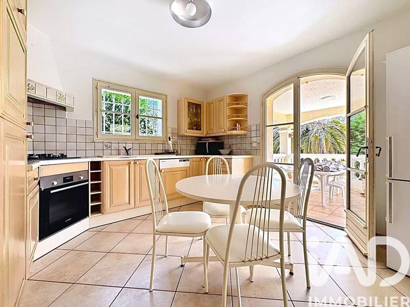 Maison - 160 m² - 6 pièces