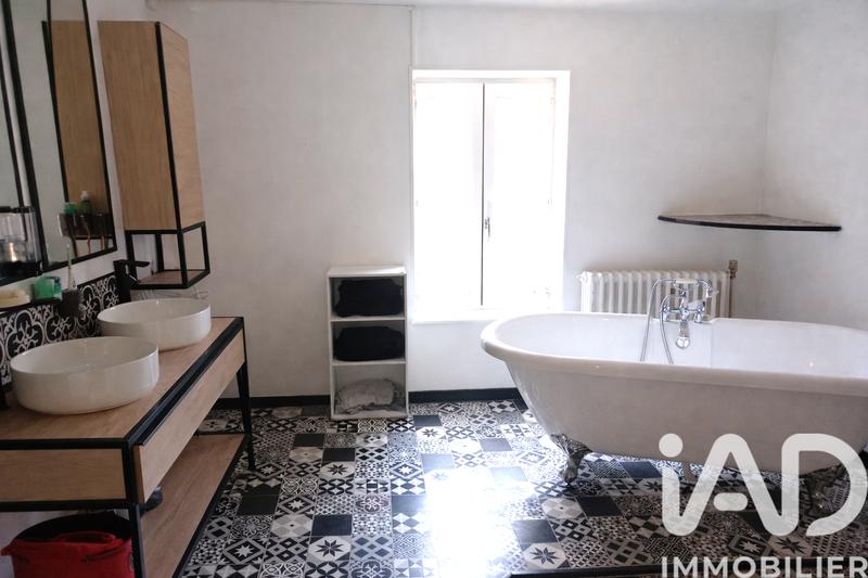 Maison - 190 m² - 9 pièces