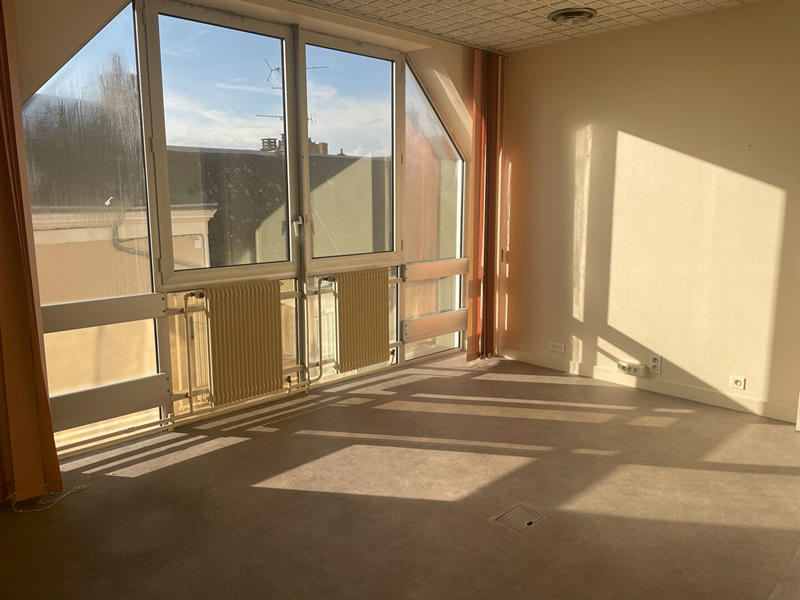 Bureau - 98 m²