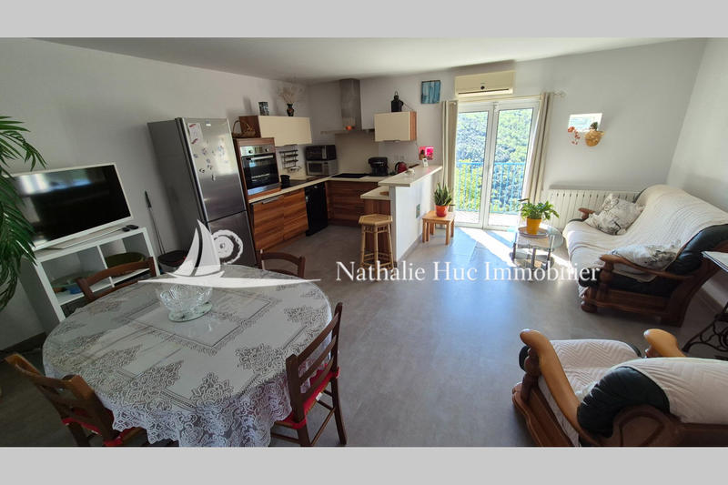 Propriété - 390 m² - 6 pièces