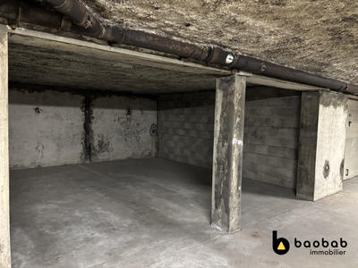 Parking / Garage - 14 m²