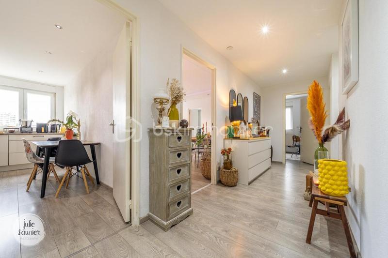 Appartement - 81 m² - 4 pièces