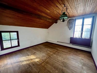 Maison - 111 m² - 4 pièces