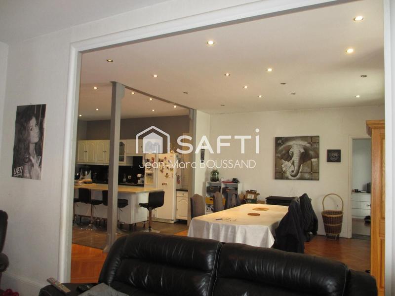 Maison de ville - 302 m² - 9 pièces