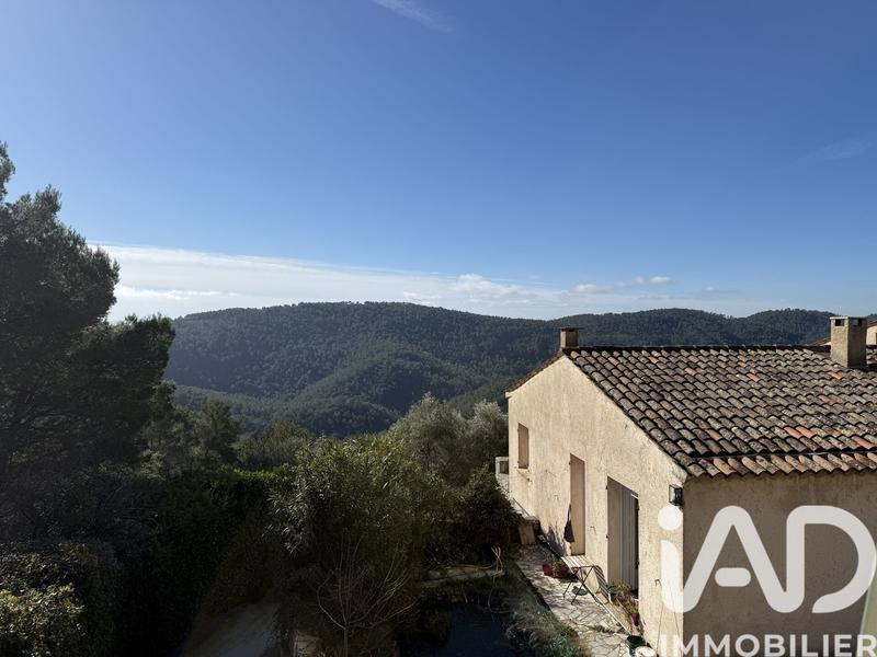 Maison - 324 m² - 8 pièces