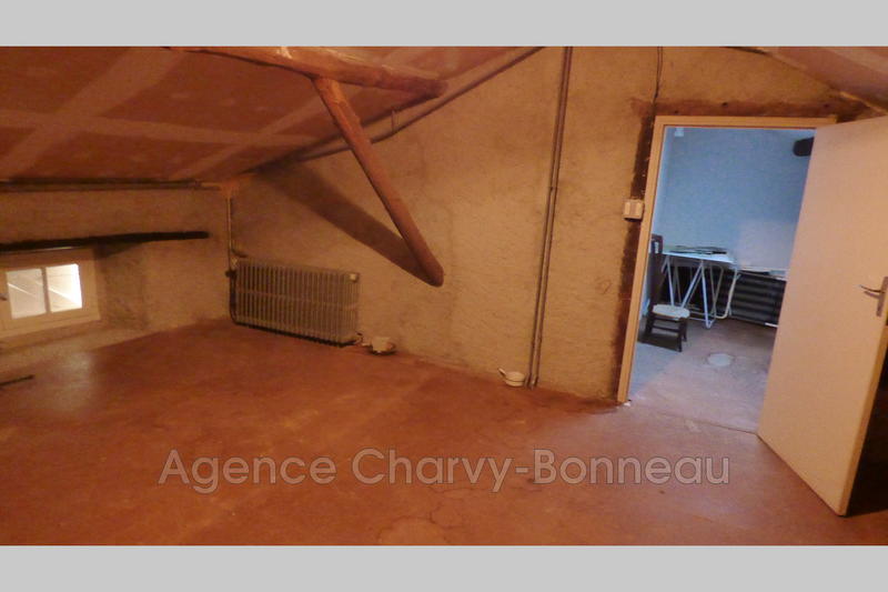 Propriété - 213 m² - 7 pièces