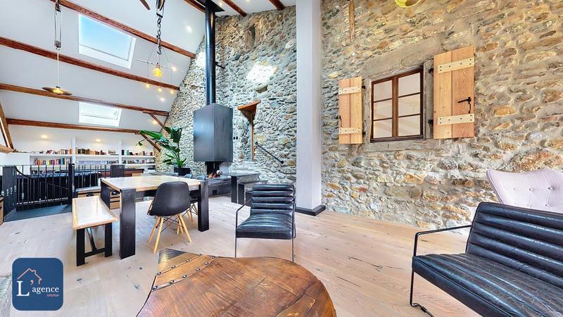 Maison - 499 m² - 7 pièces