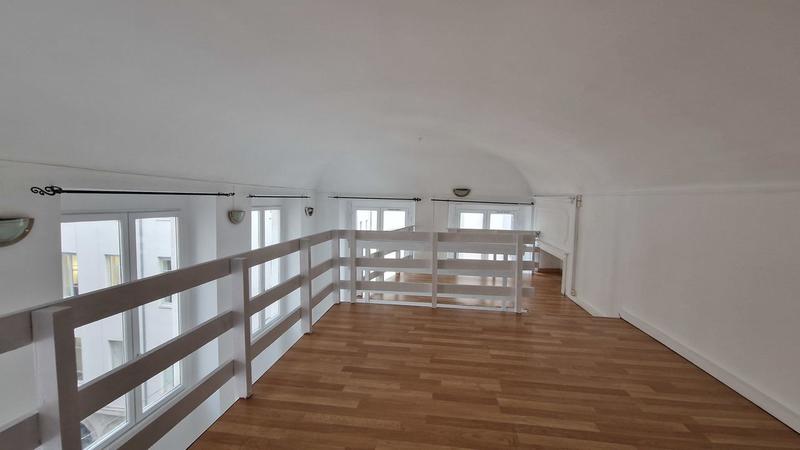 Studio - 42 m² - 1 pièce