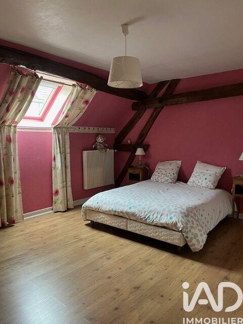 Maison - 227 m² - 8 pièces