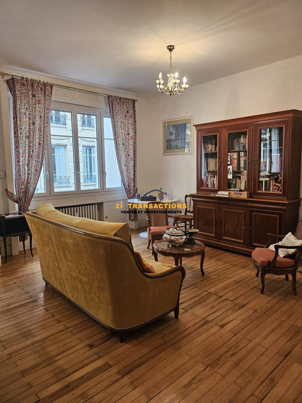 Appartement - 80 m² - 3 pièces