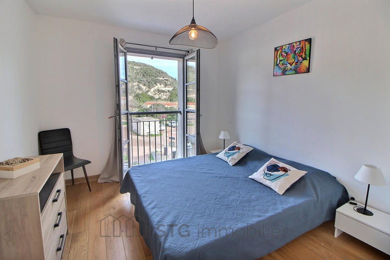 Appartement - 91 m² - 3 pièces