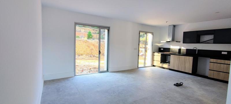 Appartement - 100 m² - 4 pièces