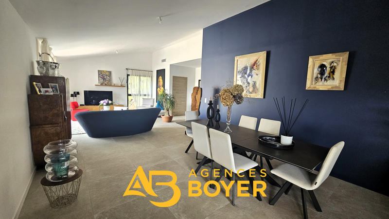 Appartement - 125 m² - 5 pièces