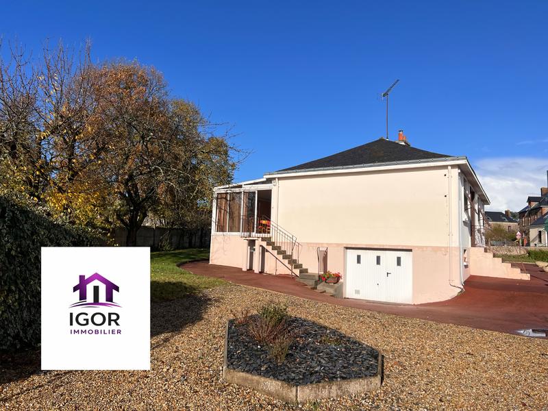 Maison - 90 m² - 5 pièces