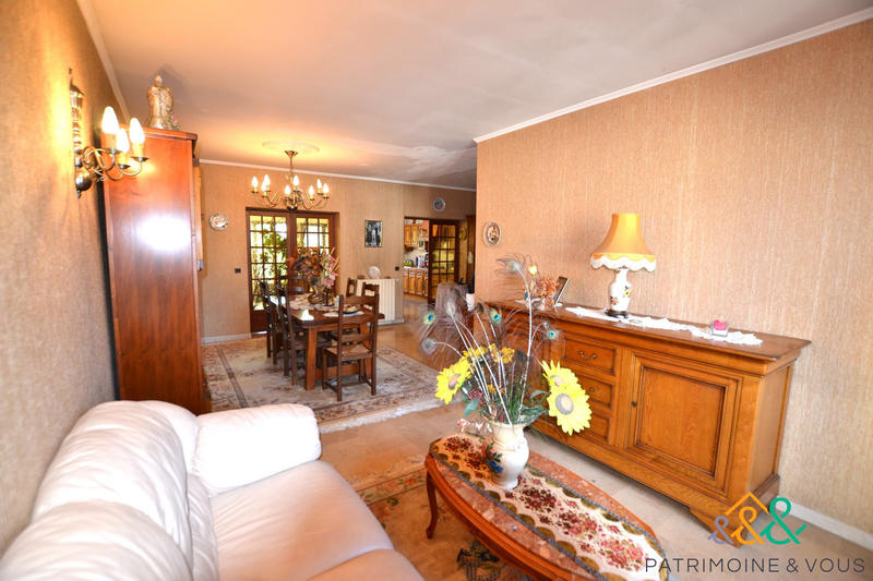 Maison traditionnelle - 167 m² - 6 pièces