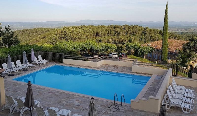 Local commercial - 2 500 m² - 43 pièces