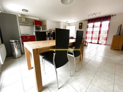 Maison - 81 m² - 4 pièces