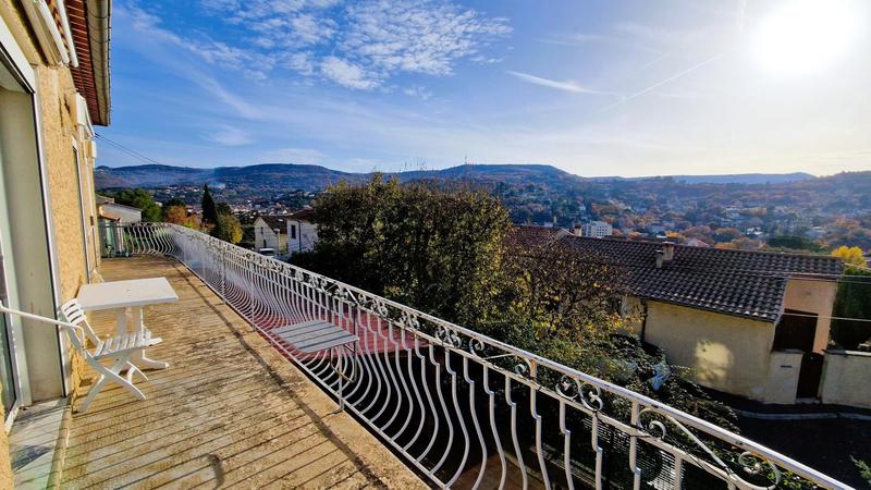 Maison - 170 m² - 7 pièces