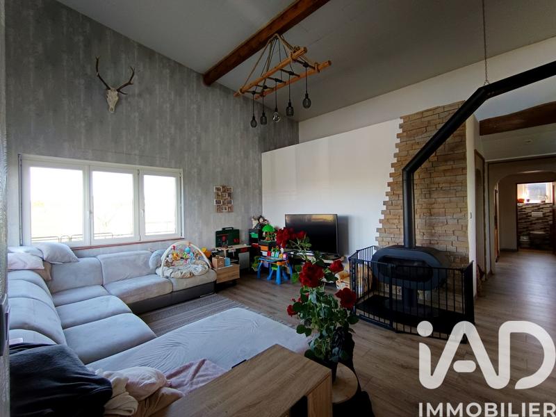 Maison - 104 m² - 5 pièces