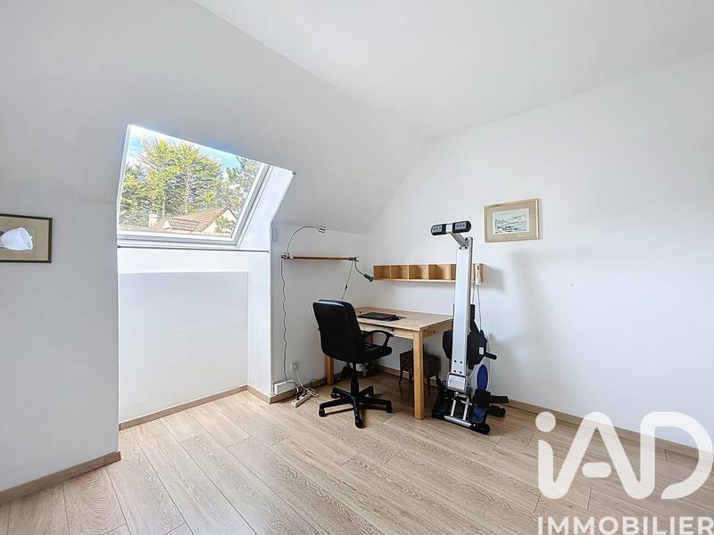 Maison - 181 m² - 7 pièces