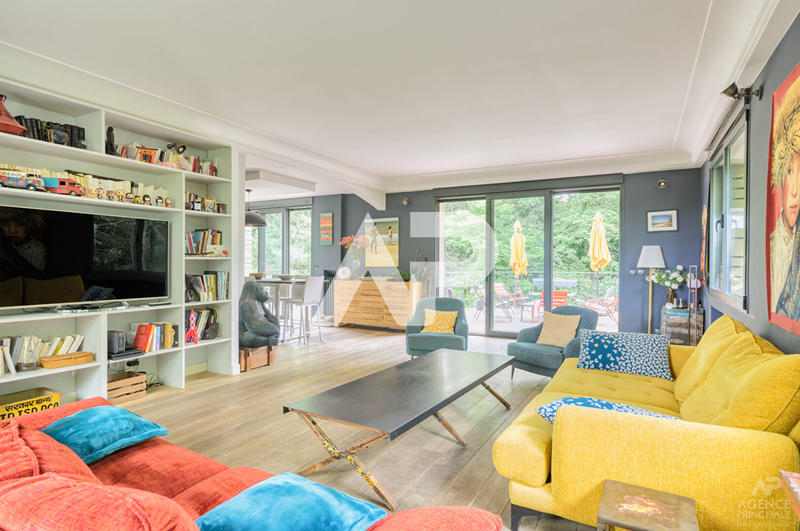 Maison - 278 m² - 11 pièces