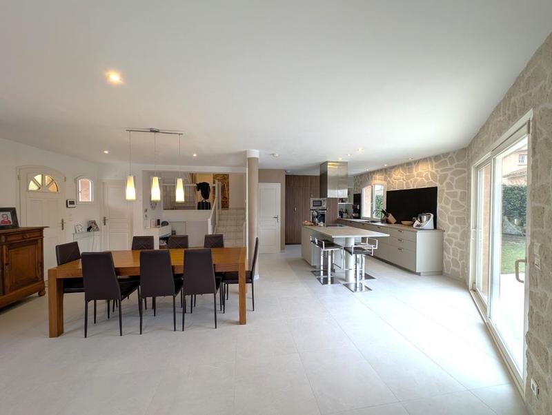 Villa - 160 m² - 5 pièces