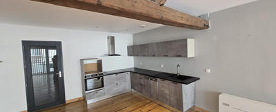 Loft - 153 m² - 5 pièces