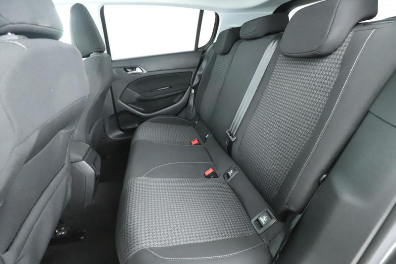 Peugeot 308 1.2 PureTech Active 110 ch