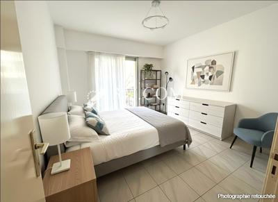 Appartement - 60 m² - 2 pièces