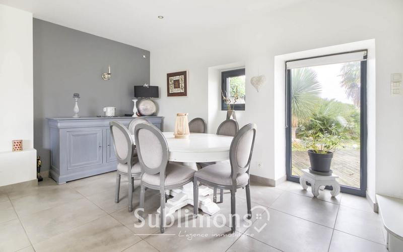 Maison - 192 m² - 8 pièces