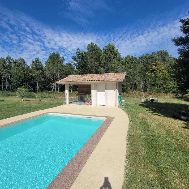 Maison - 156 m² - 6 pièces