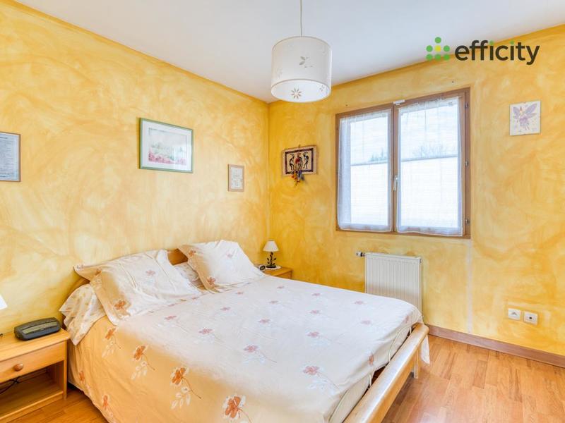 Pavillon - 100 m² - 5 pièces