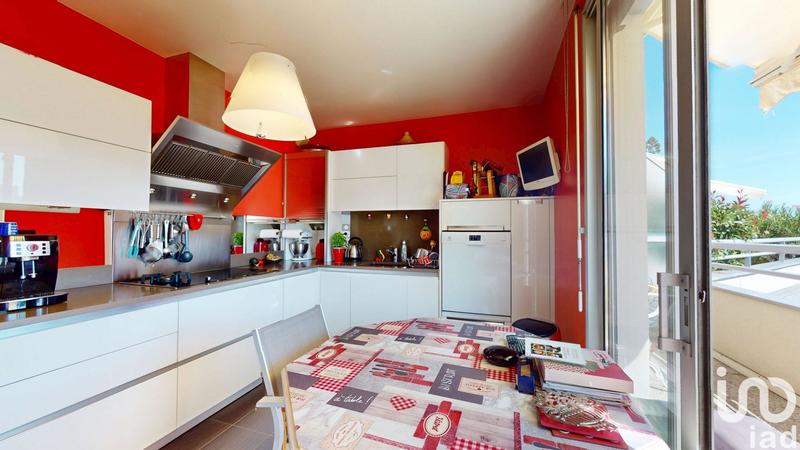 Appartement - 167 m² - 6 pièces