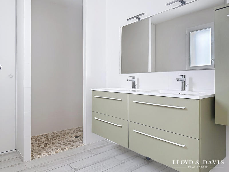 Maison contemporaine - 100 m² - 4 pièces