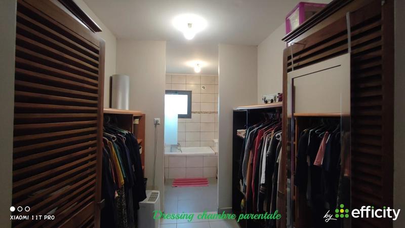 Pavillon - 125 m² - 5 pièces