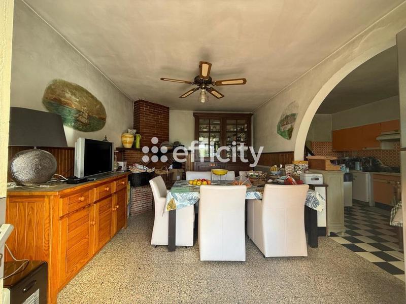 Maison - 380 m² - 14 pièces