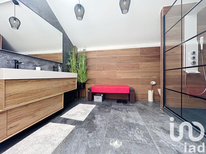 Appartement - 164 m² - 5 pièces