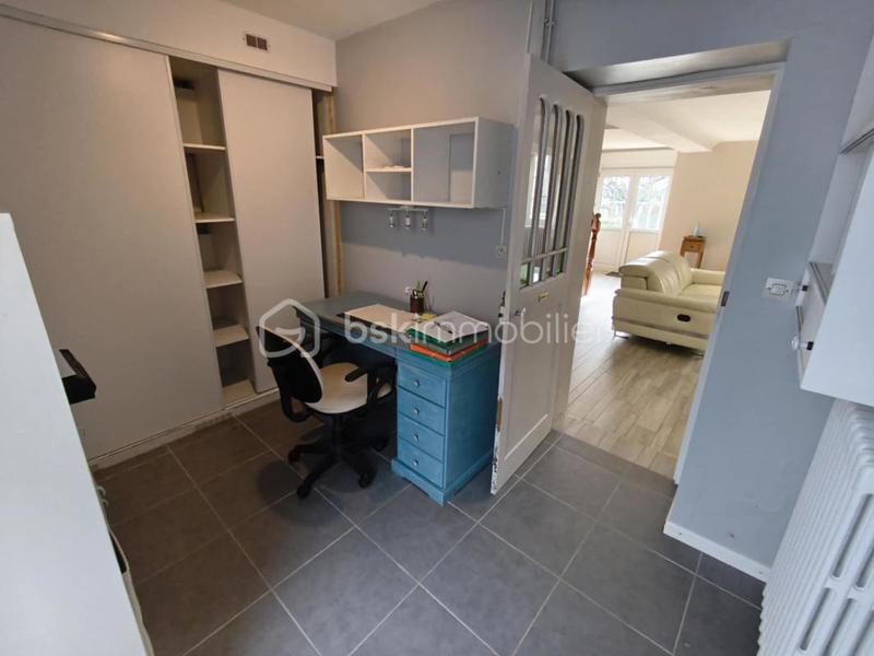 Demeure - 230 m² - 10 pièces