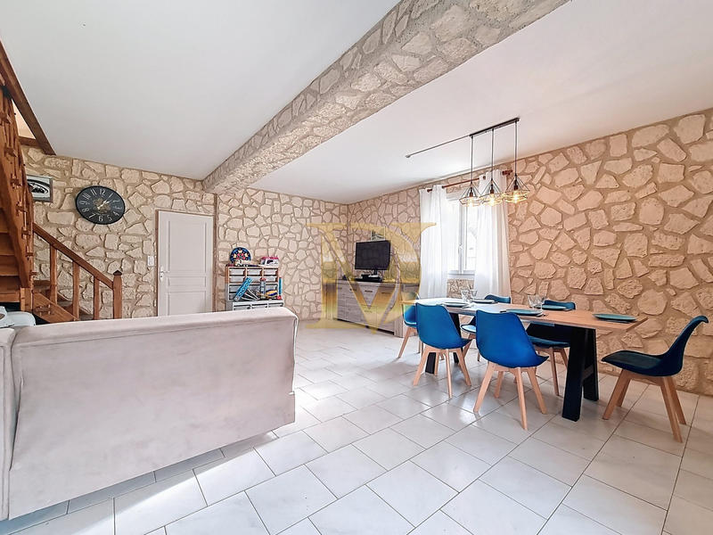 Maison ancienne - 181 m² - 6 pièces
