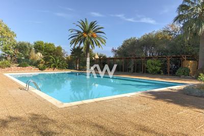 Appartement - 79 m² - 3 pièces