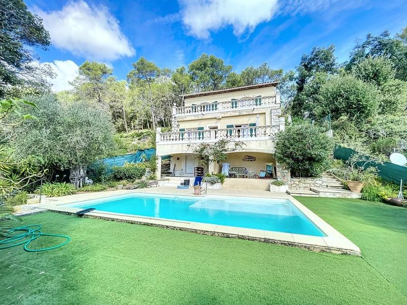Villa - 130 m² - 5 pièces