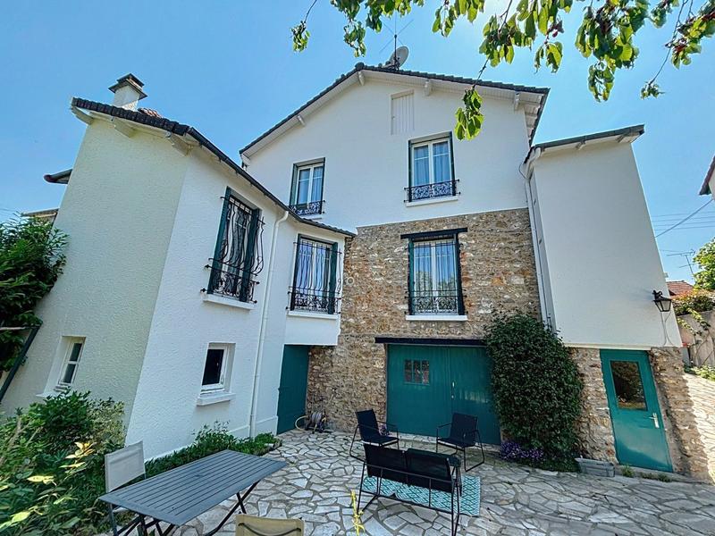 Maison - 149 m² - 7 pièces