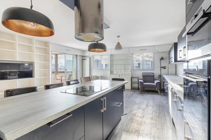 Appartement - 81 m² - 3 pièces