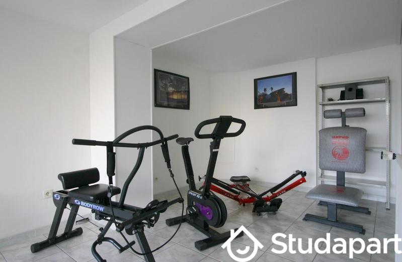 Chambre - 10 m² - 1 pièce