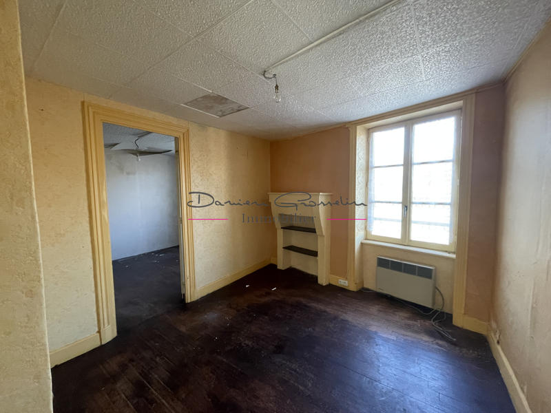 Immeuble - 130 m² - 7 pièces