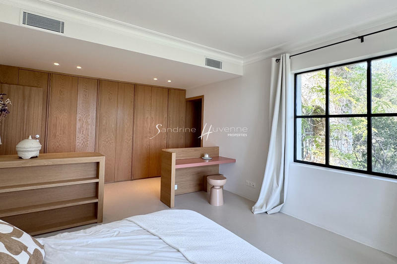 Villa - 370 m² - 7 pièces