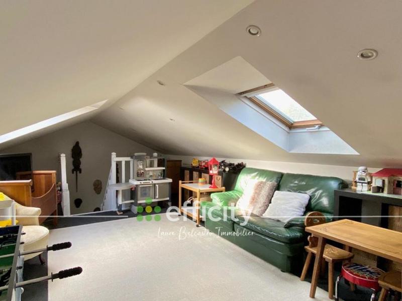 Maison - 160 m² - 8 pièces